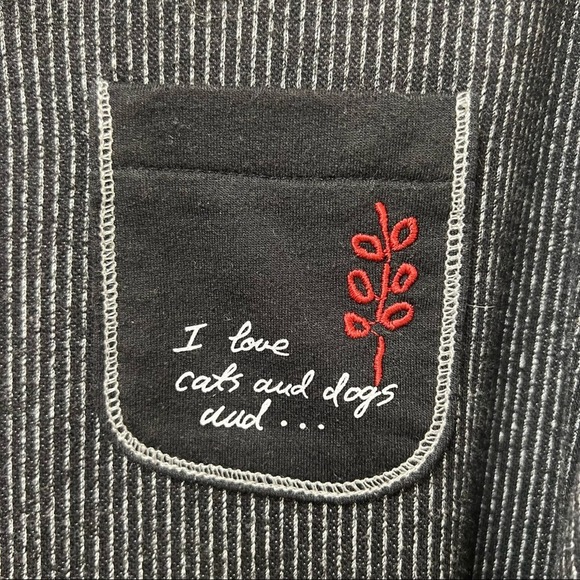 Blast “I love cats and dogs and...” Button Down Shirt M - Picture 3 of 4